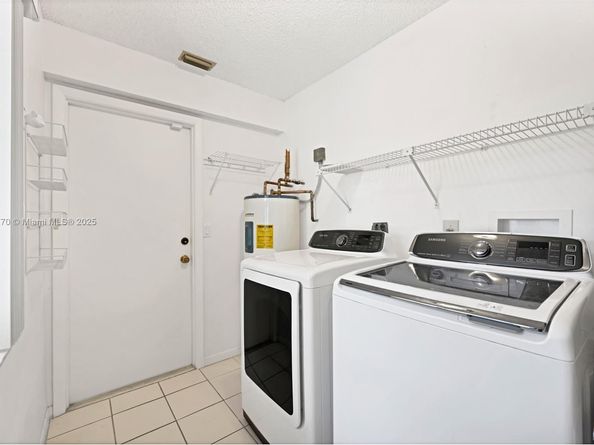 200 NW 97th Ave, Plantation FL 33324