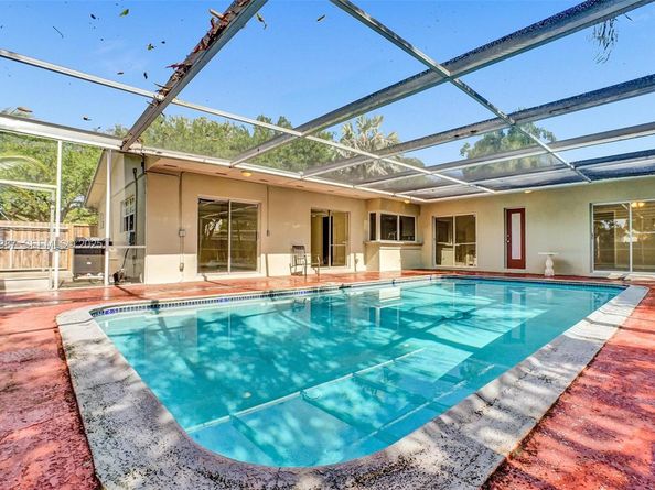 470 NW 46th Ave, Plantation FL 33317