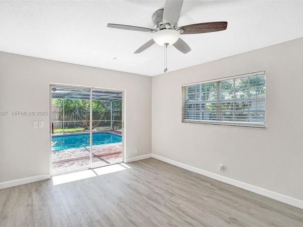 470 NW 46th Ave, Plantation FL 33317