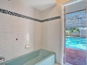 470 NW 46th Ave, Plantation FL 33317