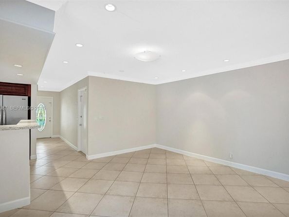 470 NW 46th Ave, Plantation FL 33317