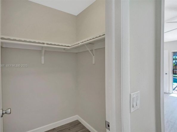 470 NW 46th Ave, Plantation FL 33317