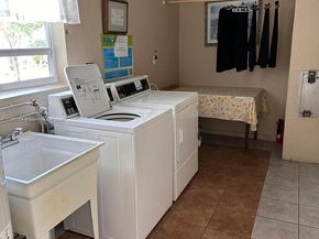 Undisclosed Address #A11735164, Lauderdale Lakes FL 33319