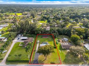 14230 SW 14th St, Davie FL 33325