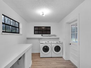 14230 SW 14th St, Davie FL 33325