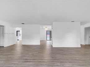 14230 SW 14th St, Davie FL 33325