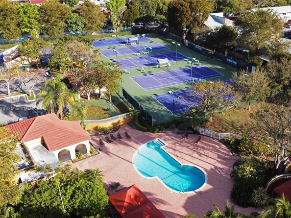 15520 SW 80th St B301, Miami FL 33193