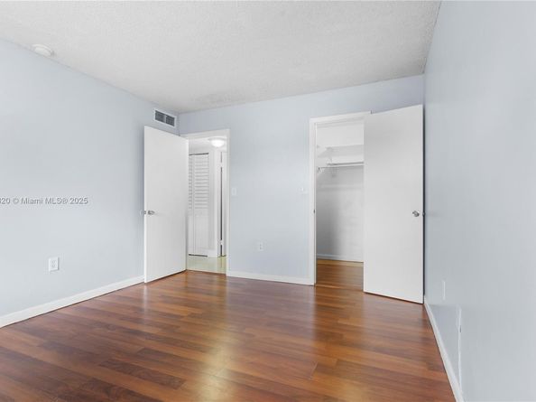 15520 SW 80th St B301, Miami FL 33193
