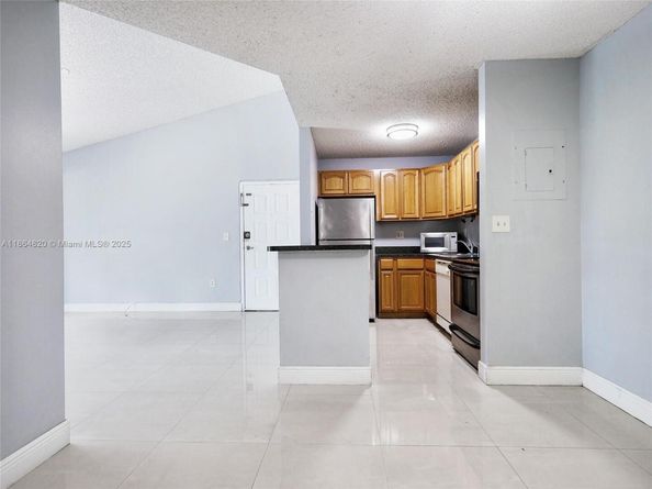 15520 SW 80th St B301, Miami FL 33193