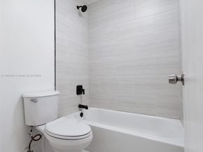 15520 SW 80th St B301, Miami FL 33193