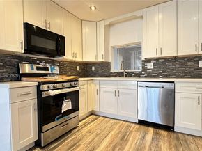 8450 NW 26th St, Sunrise FL 33322