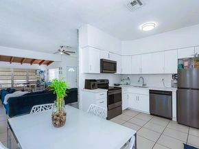 913 NE 4th St, Hallandale Beach FL 33009