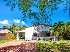 913 NE 4th St, Hallandale Beach FL 33009