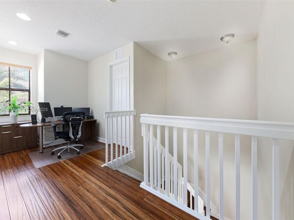 2691 NW 83rd Ter, Cooper City FL 33024