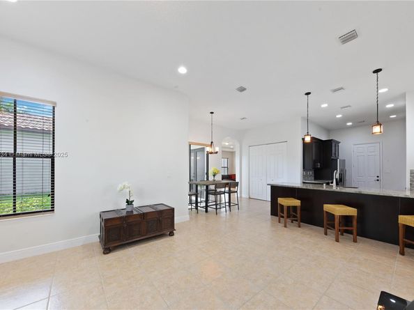 2691 NW 83rd Ter, Cooper City FL 33024