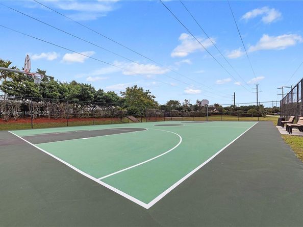 2691 NW 83rd Ter, Cooper City FL 33024