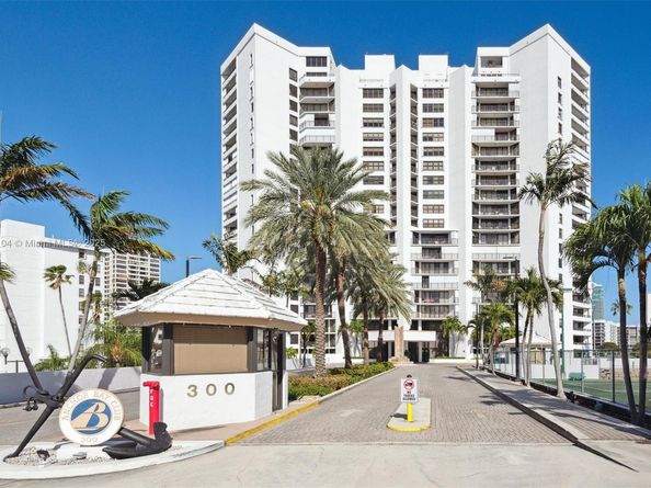 300 Three Islands Blvd 601, Hallandale Beach FL 33009
