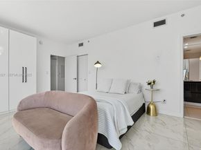 601 NE 36th St 1101, Miami FL 33137