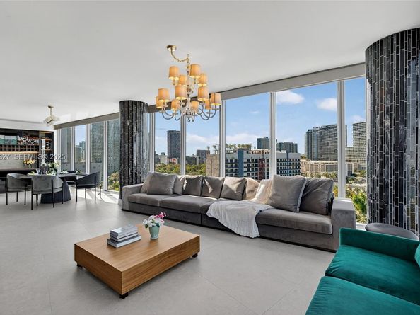 601 NE 36th St 1101, Miami FL 33137