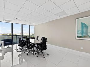 601 NE 36th St 1101, Miami FL 33137