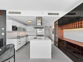 601 NE 36th St 1101, Miami FL 33137