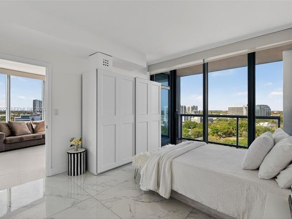 601 NE 36th St 1101, Miami FL 33137