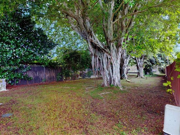 13417 SW 101st Ln, Miami FL 33186