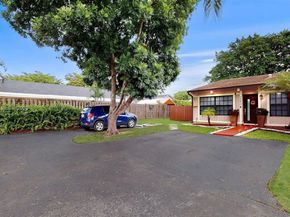 13417 SW 101st Ln, Miami FL 33186