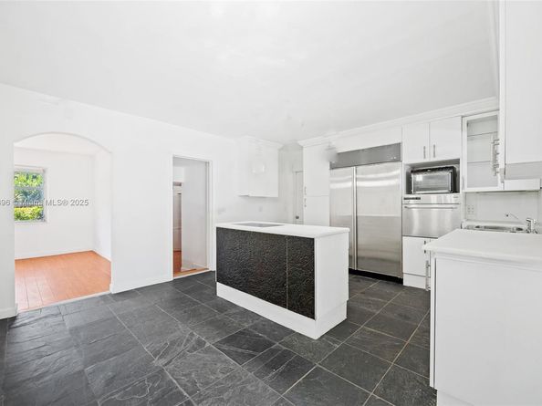 10635 NE 11 Ct, Miami Shores FL 33138