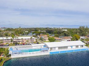 800 SW 11th Ave 9A, Hallandale Beach FL 33009