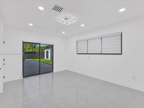 19511 NE 18th Pl, Miami FL 33179