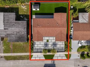 19511 NE 18th Pl, Miami FL 33179