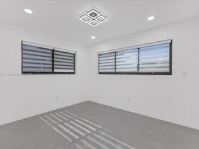 19511 NE 18th Pl, Miami FL 33179