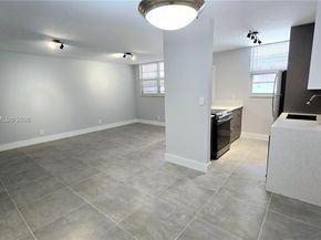 1811 Jefferson St 202, Hollywood FL 33020