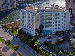 Undisclosed Address #A11726402, Fort Lauderdale FL 33304