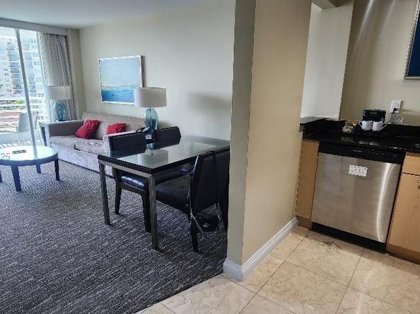 Undisclosed Address #A11726402, Fort Lauderdale FL 33304