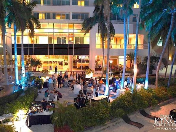 Undisclosed Address #A11726402, Fort Lauderdale FL 33304