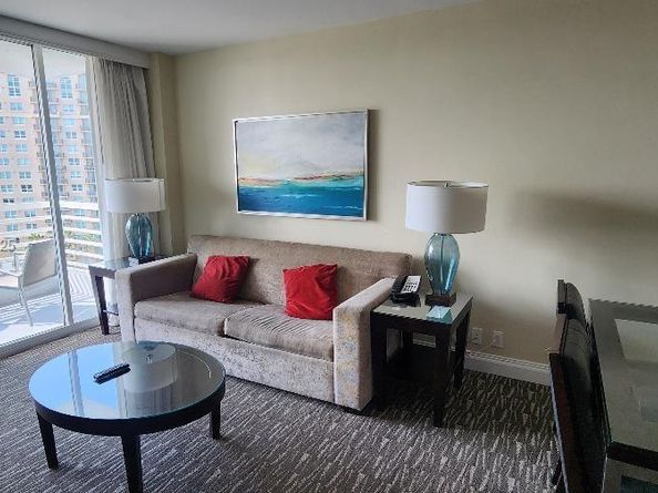 Undisclosed Address #A11726402, Fort Lauderdale FL 33304
