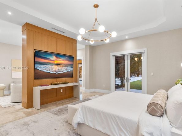 6080 SW 104th St, Pinecrest FL 33156