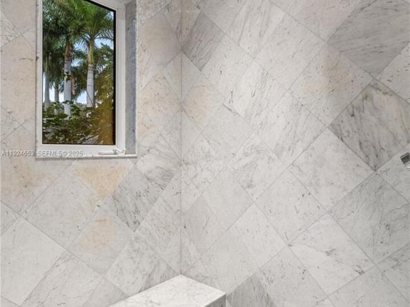 6080 SW 104th St, Pinecrest FL 33156