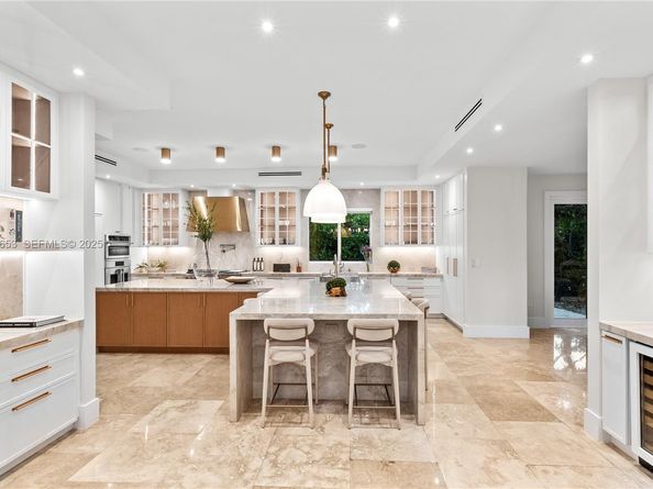 6080 SW 104th St, Pinecrest FL 33156