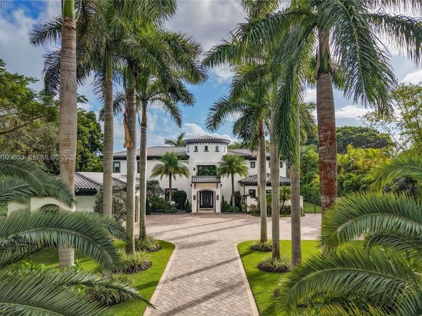 6080 SW 104th St, Pinecrest FL 33156