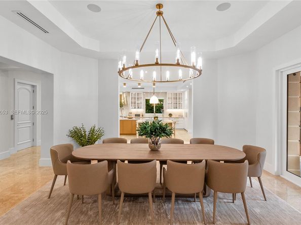 6080 SW 104th St, Pinecrest FL 33156