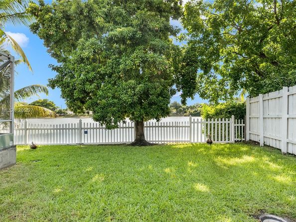1720 SW 137th Way, Miramar FL 33027