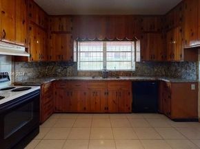 Undisclosed Address #A11705138, Miami FL 33125