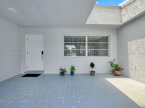 9480 NW 24th Pl, Sunrise FL 33322
