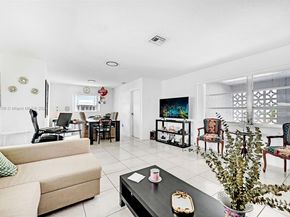9480 NW 24th Pl, Sunrise FL 33322
