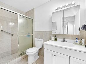 9480 NW 24th Pl, Sunrise FL 33322