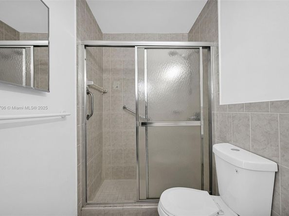 9480 NW 24th Pl, Sunrise FL 33322