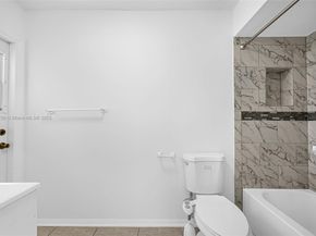 9480 NW 24th Pl, Sunrise FL 33322